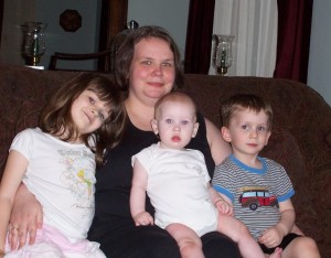 Sarah and kids (July 4, 2008)